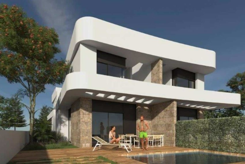 Villa à Los Montesinos avec un couple discutant sur la terrasse devant la piscine