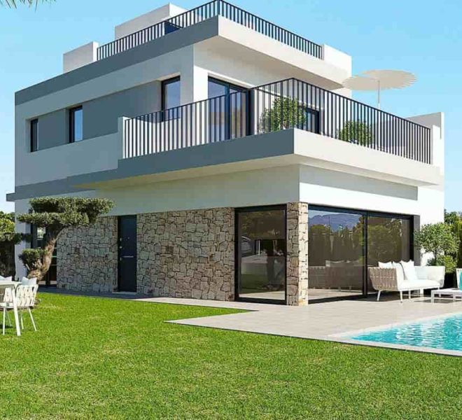 Villa individuelle à San Miguel de Salinas, neuve avec piscine, voiture garée et palmiers.